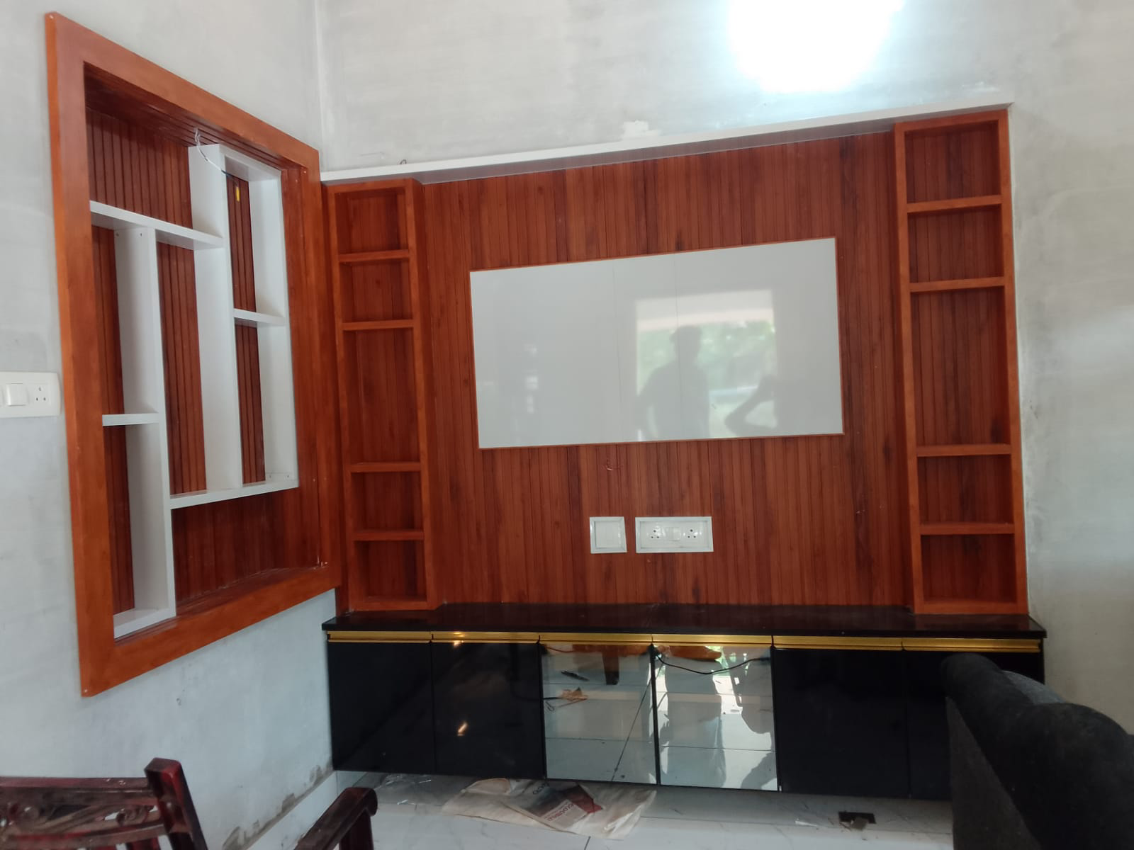 Wall Unit
